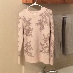 A NEW DAY SWEATER SIZE S